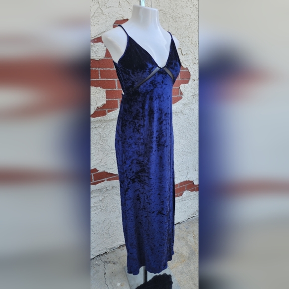 Large fit Medium? Intimately FREE PEOPLE Low Key Crushin Velvet Maxi Dress BLUE - Picture 7 of 16